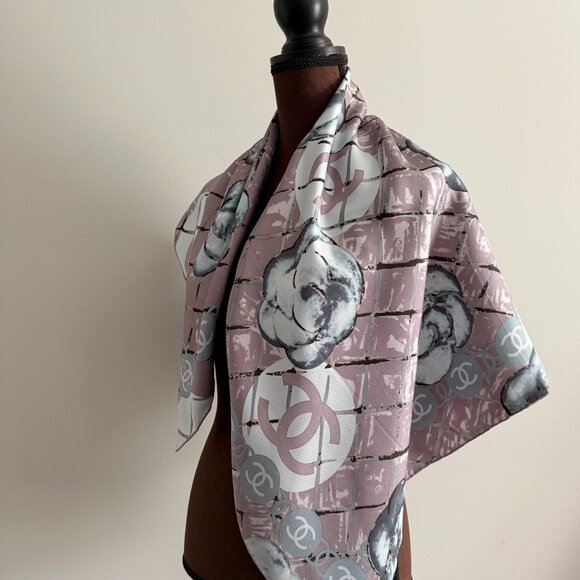 Chanel Scarf - Picture 6 of 16
